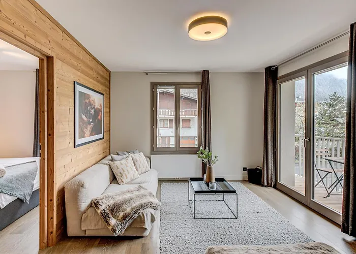 White Pearl Mountains Modern 2-bedroom With Great Location Apartment